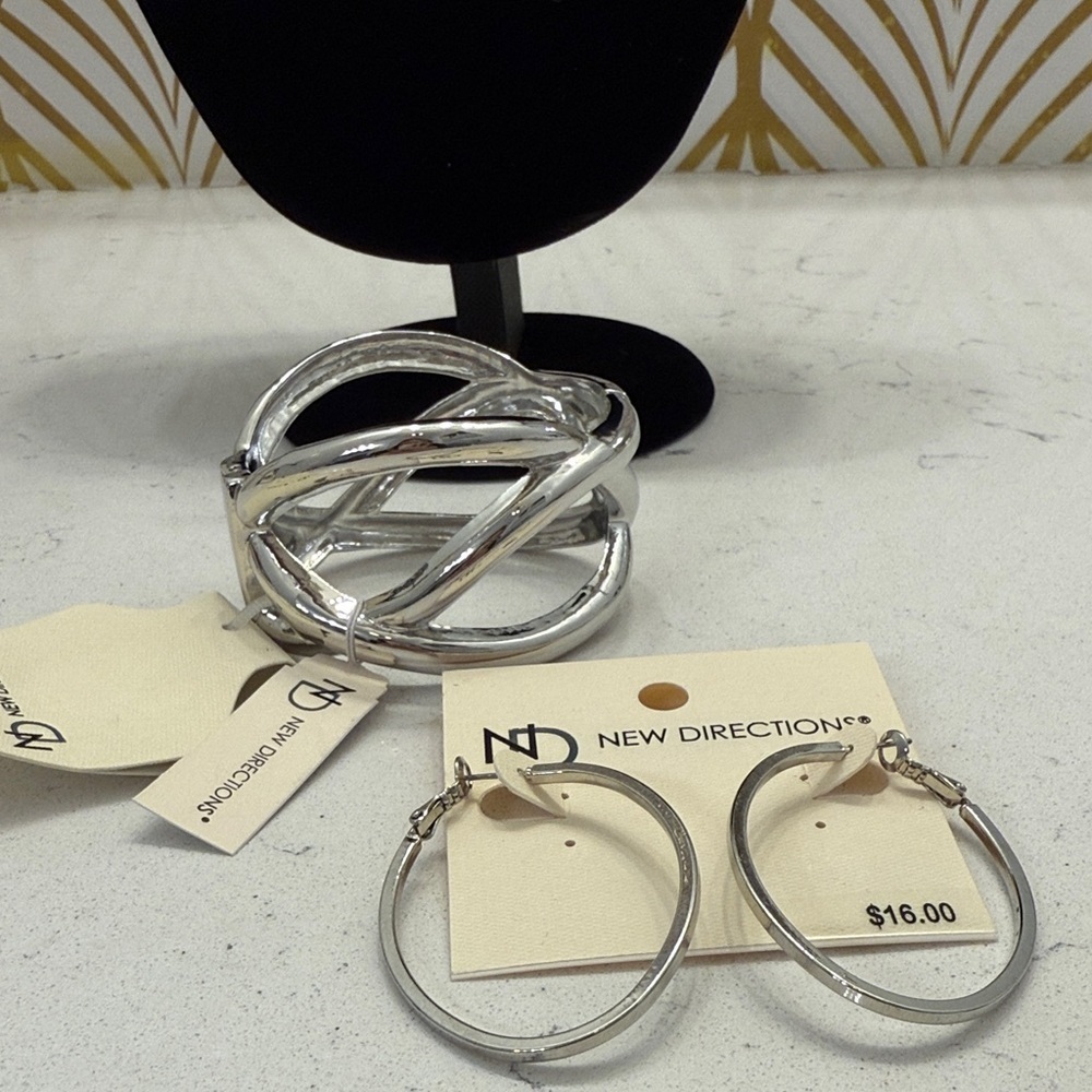 NWT New Directions Silver Bracelet & Earring Set
